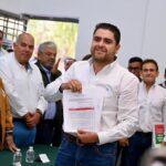 Formaliza Lalo Medrano su registro como aspirante a candidato a Diputado del PRI por el distrito XV de Coahuila