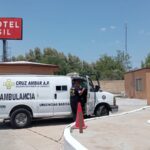Migrante salvadoreño termina con el brazo amputado, pero decide seguir su camino