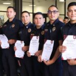 Reconocen a 76 bomberos con bono por su valentía y entrega
