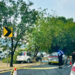 Muere mujer tras impactar su vehículo contra un árbol en la Carretera Nacional de Santiago, Nuevo León
