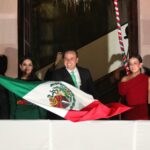 Invita Manolo a ciudadanos a vivir en Palacio el Grito de Independencia