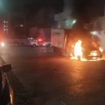 Incendio consume camión cargado de quesos en Monterrey